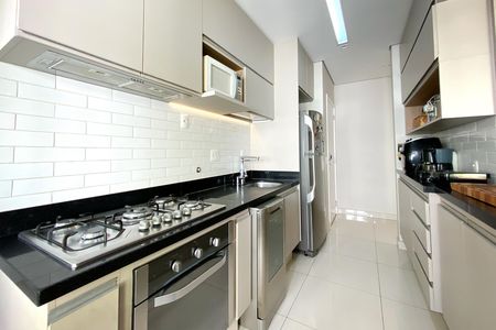 Apartamento à venda com 85m², 3 quartos e 2 vagas Apartamento à venda com 85m², 3 quartos e 2 vagasCozinha