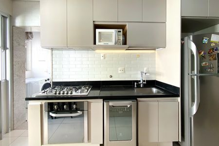 Apartamento à venda com 85m², 3 quartos e 2 vagas Apartamento à venda com 85m², 3 quartos e 2 vagasCozinha