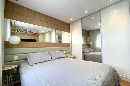 Apartamento à venda com 85m², 3 quartos e 2 vagas Apartamento à venda com 85m², 3 quartos e 2 vagasSuite 1