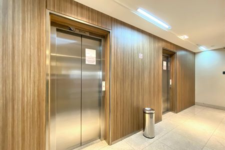 Apartamento à venda com 85m², 3 quartos e 2 vagas Apartamento à venda com 85m², 3 quartos e 2 vagasÁrea comum