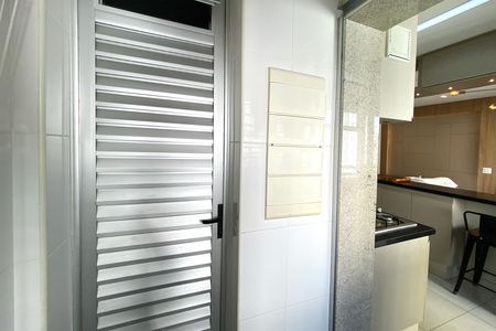 Apartamento à venda com 85m², 3 quartos e 2 vagas Apartamento à venda com 85m², 3 quartos e 2 vagasÁrea de Serviço