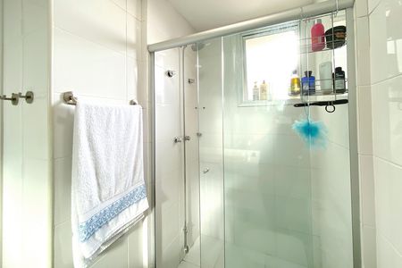 Apartamento à venda com 85m², 3 quartos e 2 vagas Apartamento à venda com 85m², 3 quartos e 2 vagasBanheiro da Suíte 1