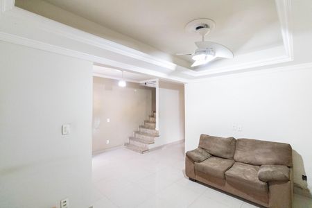 Sala de casa para alugar com 4 quartos, 320m² em Campo Grande, Rio de Janeiro