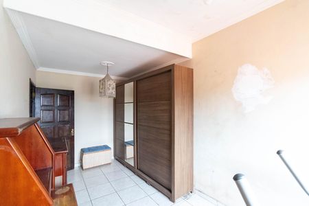 Casa para alugar com 320m², 4 quartos e 2 vagas Casa para alugar com 320m², 4 quartos e 2 vagasQuarto 1