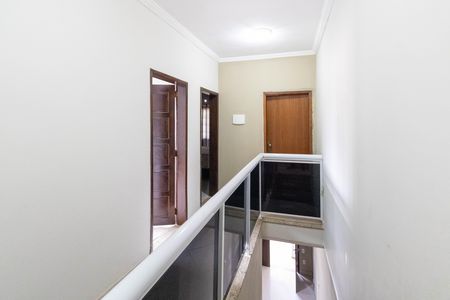 Casa para alugar com 320m², 4 quartos e 2 vagas Casa para alugar com 320m², 4 quartos e 2 vagasHall social