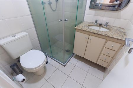 Apartamento à venda com 67m², 3 quartos e 1 vaga Apartamento à venda com 67m², 3 quartos e 1 vagaBanheiro da Suíte