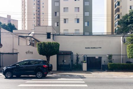 Apartamento à venda com 67m², 3 quartos e 1 vaga Apartamento à venda com 67m², 3 quartos e 1 vagaFachada