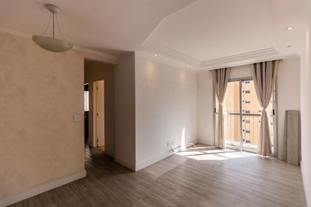 Apartamento à venda com 67m², 3 quartos e 1 vaga Apartamento à venda com 67m², 3 quartos e 1 vagaSala