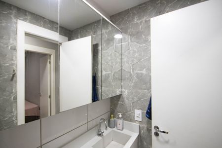Apartamento à venda com 40m², 2 quartos e sem vaga Apartamento à venda com 40m², 2 quartos e sem vagaBanheiro