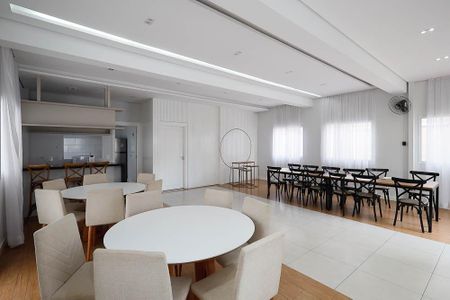 Apartamento à venda com 40m², 2 quartos e sem vaga Apartamento à venda com 40m², 2 quartos e sem vagaÁrea comum - Salão de festas