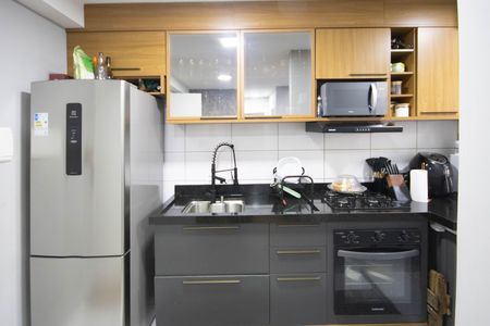 Apartamento à venda com 40m², 2 quartos e sem vaga Apartamento à venda com 40m², 2 quartos e sem vagaCozinha e Área de Serviço