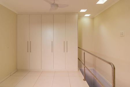 Suíte de casa para alugar com 1 quarto, 33m² em Jardim Niteroi, São Paulo