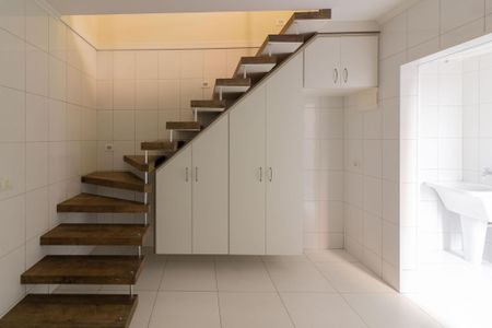 Casa para alugar com 33m², 1 quarto e sem vaga Casa para alugar com 33m², 1 quarto e sem vagaCozinha integrada