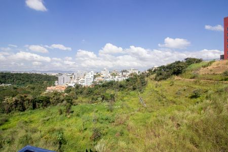 Apartamento para alugar com 80m², 3 quartos e 1 vaga Apartamento para alugar com 80m², 3 quartos e 1 vagaCozinha e Área de Serviço - Varanda gourmet