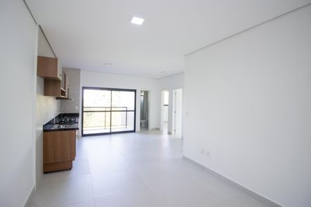 Sala de apartamento para alugar com 3 quartos, 80m² em Cabral, Contagem
