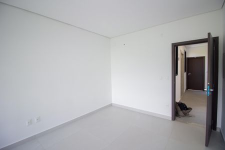 Sala de apartamento para alugar com 3 quartos, 80m² em Cabral, Contagem