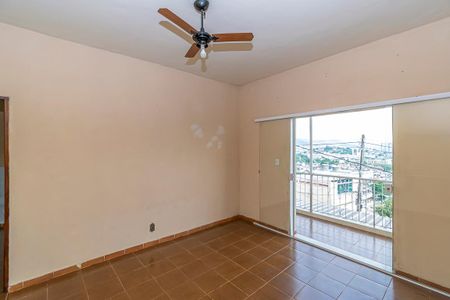 Sala de casa para alugar com 2 quartos, 78m² em Cordovil, Rio de Janeiro