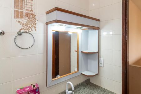 Casa para alugar com 78m², 2 quartos e 1 vaga Casa para alugar com 78m², 2 quartos e 1 vagaBanheiro