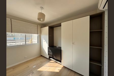 Apartamento à venda com 160m², 2 quartos e 2 vagas Apartamento à venda com 160m², 2 quartos e 2 vagasQuarto