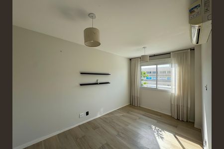 Suíte de apartamento para alugar com 2 quartos, 160m² em Barra da Tijuca, Rio de Janeiro