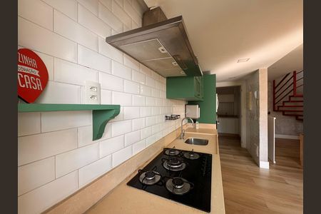 Apartamento à venda com 160m², 2 quartos e 2 vagas Apartamento à venda com 160m², 2 quartos e 2 vagasCozinha e Área de Serviço