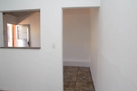 Casa para alugar com 1 quarto, 40m² em Parque Colonial, São Paulo