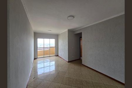 Sala  de apartamento para alugar com 3 quartos, 78m² em C Brasil (jd P Dutra, Guarulhos