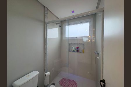 Apartamento à venda com 107m², 3 quartos e 2 vagas Apartamento à venda com 107m², 3 quartos e 2 vagasBanheiro suíte/americana