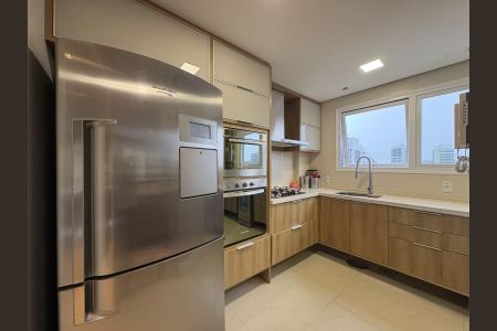 Apartamento à venda com 107m², 3 quartos e 2 vagas Apartamento à venda com 107m², 3 quartos e 2 vagasCozinha - Armários