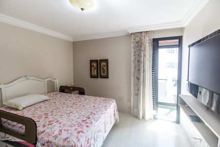 Apartamento para alugar com 162m², 3 quartos e 2 vagasSuíte