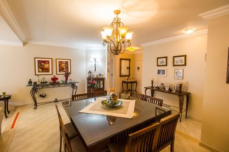 Apartamento para alugar com 162m², 3 quartos e 2 vagasSala 