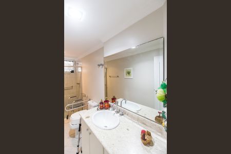 Apartamento para alugar com 162m², 3 quartos e 2 vagasBanheiro