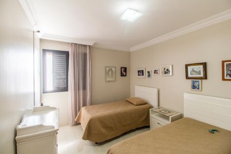 Apartamento para alugar com 162m², 3 quartos e 2 vagasQuarto 3