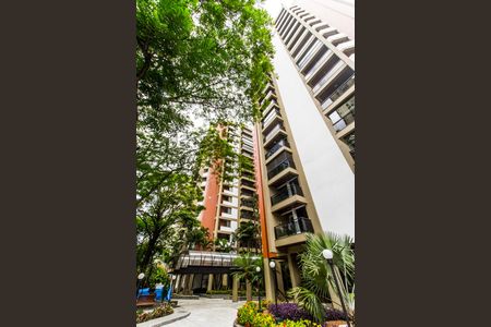Apartamento para alugar com 162m², 3 quartos e 2 vagasFachada