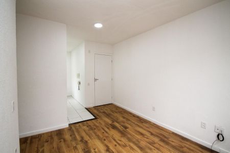 Sala de apartamento para alugar com 2 quartos, 40m² em Jardim Petropolis, Cotia
