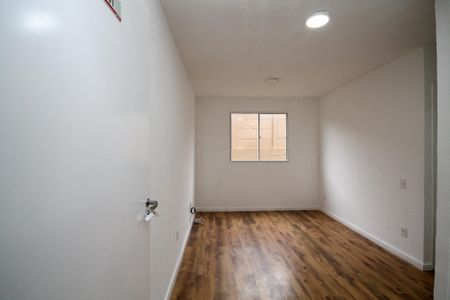 Entrada de apartamento para alugar com 2 quartos, 40m² em Jardim Petropolis, Cotia