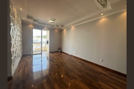 Sala de apartamento para alugar com 3 quartos, 74m² em Vila Invernada, São Paulo