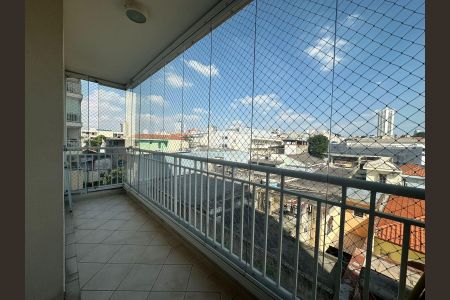 Apartamento para alugar com 74m², 3 quartos e 2 vagasVaranda