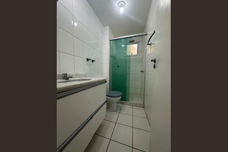 Banheiro de apartamento para alugar com 3 quartos, 74m² em Vila Invernada, São Paulo