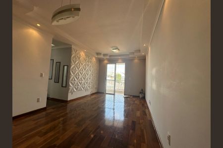 Sala de apartamento para alugar com 3 quartos, 74m² em Vila Invernada, São Paulo