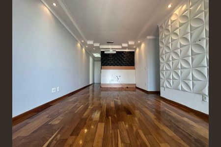 Sala de apartamento para alugar com 3 quartos, 74m² em Vila Invernada, São Paulo
