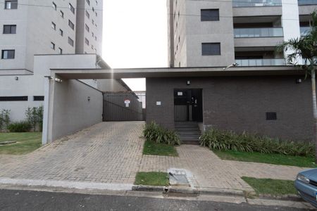 Apartamento para alugar com 70m², 2 quartos e 2 vagas Apartamento para alugar com 70m², 2 quartos e 2 vagasFachada