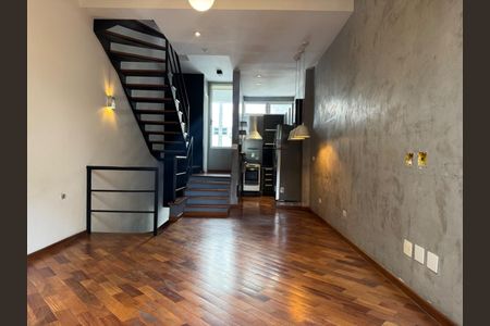 Foto 02 de casa de condomínio à venda com 2 quartos, 130m² em Real Parque, São Paulo