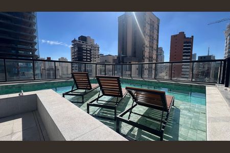 Studio para alugar com 23m², 1 quarto e sem vaga Studio para alugar com 23m², 1 quarto e sem vagaPiscina