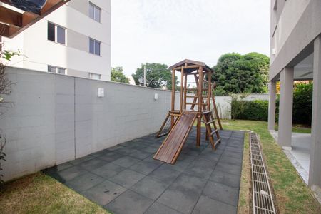 Apartamento para alugar com 45m², 2 quartos e 1 vaga Apartamento para alugar com 45m², 2 quartos e 1 vagaÁrea comum - Playground