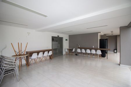 Apartamento para alugar com 45m², 2 quartos e 1 vaga Apartamento para alugar com 45m², 2 quartos e 1 vagaÁrea comum - Salão de festas