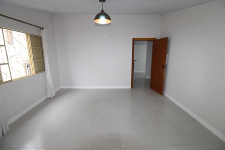 Casa para alugar com 180m², 4 quartos e 3 vagasSuperior Quarto 1