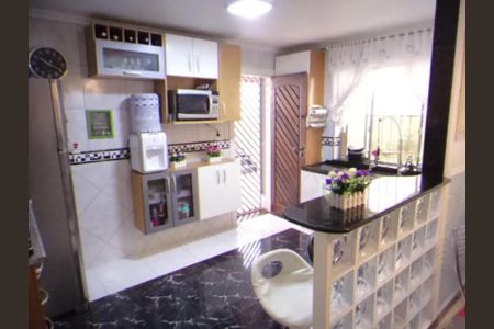 Foto 07 de casa para alugar com 3 quartos, 246m² em Parque Edu Chaves, São Paulo