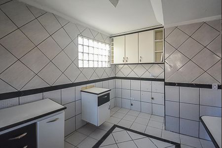 Casa à venda com 70m², 3 quartos e 1 vagaCozinha e Área de Serviço