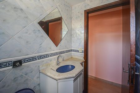 Casa à venda com 70m², 3 quartos e 1 vagaBanheiro
